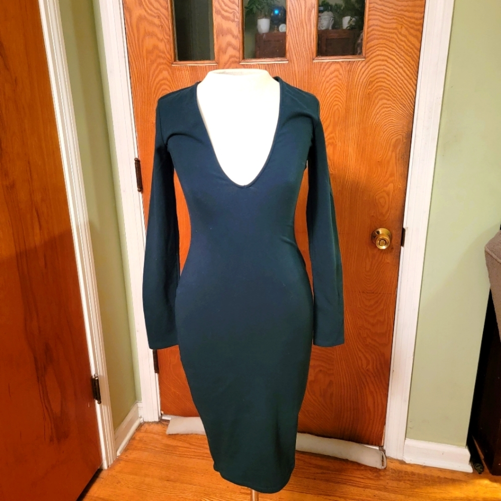 Long sleeve midi
